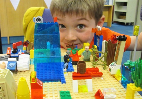 Lego Club at Bonnybridge Library